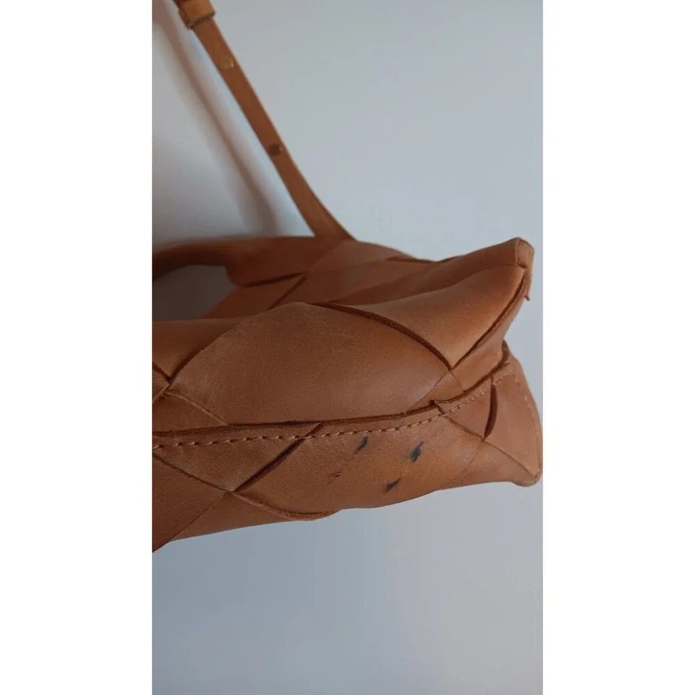 Parker Clay Acacia Woven Ethiopian Leather Hand Bag Brown With Strap